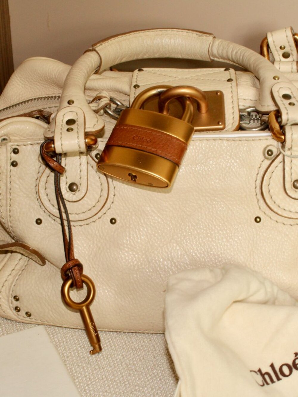 Vintage Chloé Paddington Leather Bag w/ 2 Padlocks, 2 Keys & Authentication card - Picture 14 of 16